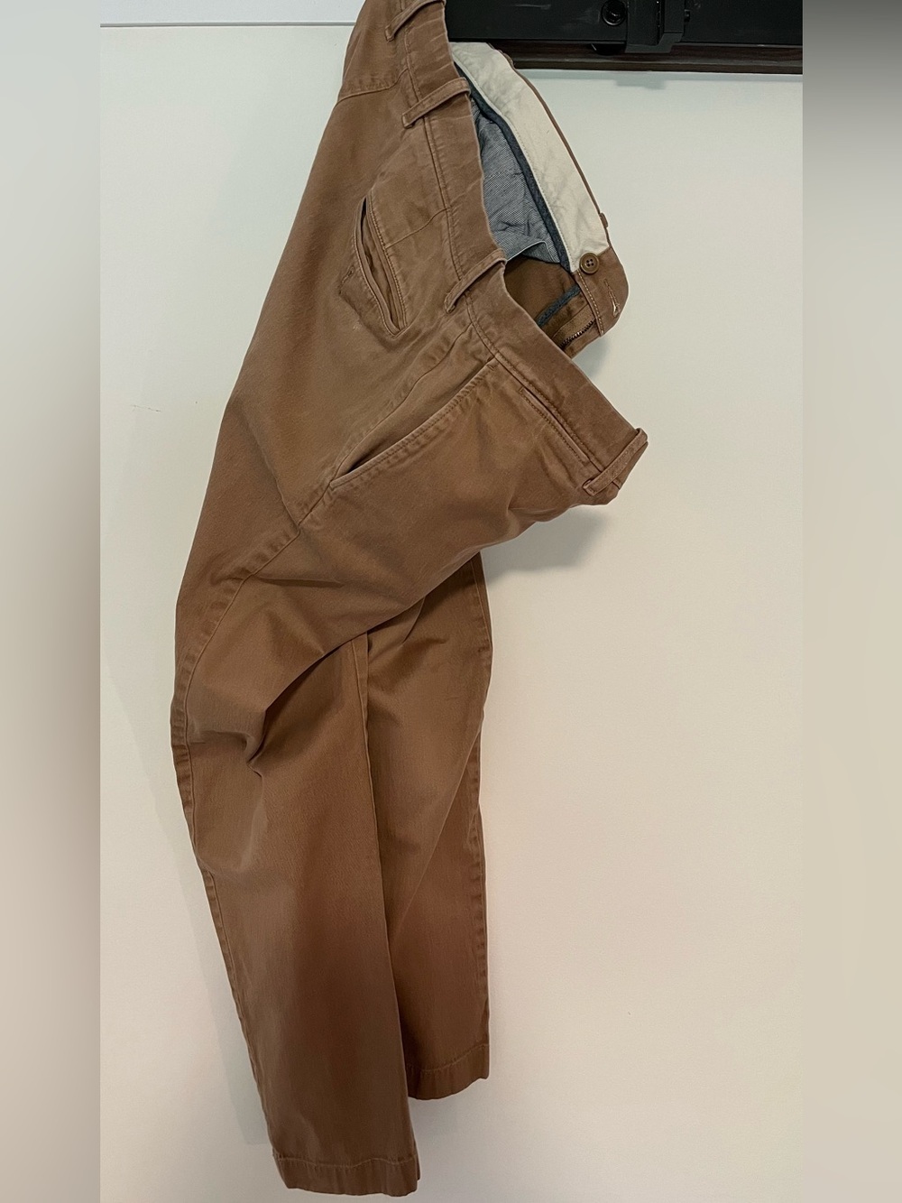 M J. Crew Stretch 484 | 32x30 | Slim Brown Chino Pants